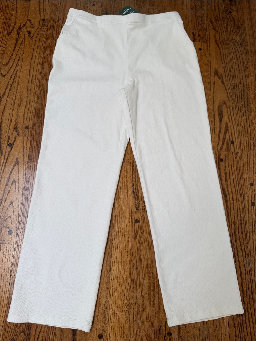 NWT L.L. Bean sz XL Natural white pull on wide leg pants 96% cotton clean front